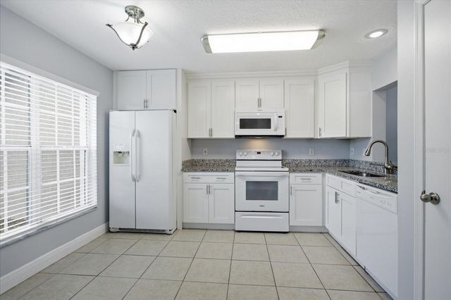 2321 WATER VIEW LOOP, Kissimmee, FL 34743