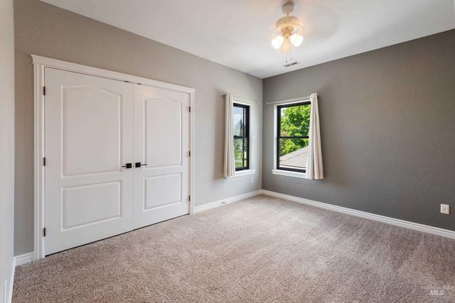 4220 W Dawson Dr, Meridian, ID 83646