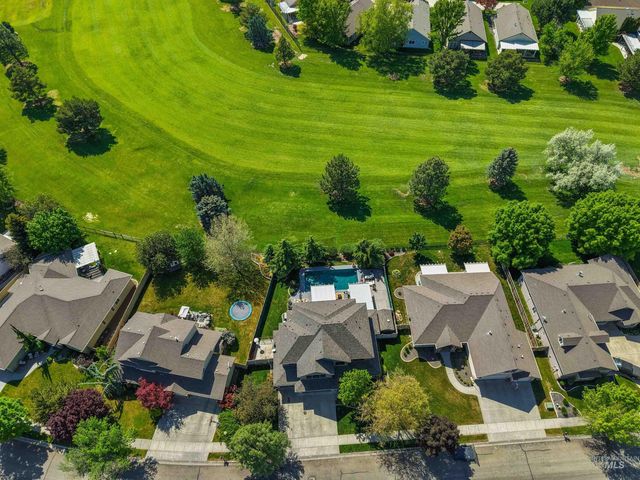 4220 W Dawson Dr, Meridian, ID 83646