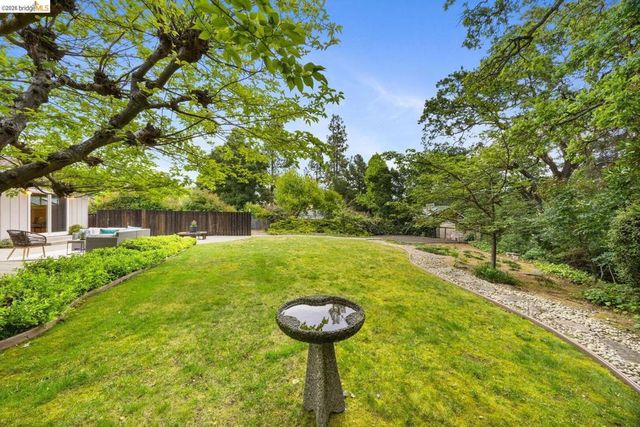 105 Linda LN, Pleasant Hill, CA 94523