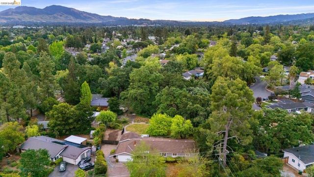 105 Linda LN, Pleasant Hill, CA 94523