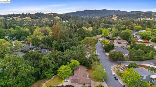 105 Linda LN, Pleasant Hill, CA 94523