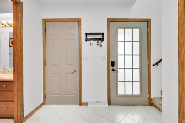 N171W19823 Highland ROAD, Jackson, WI 53037