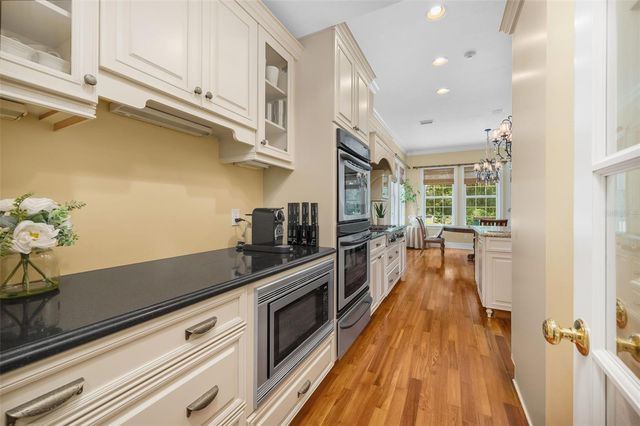 10005 SW 48TH PLACE, Gainesville, FL 32608