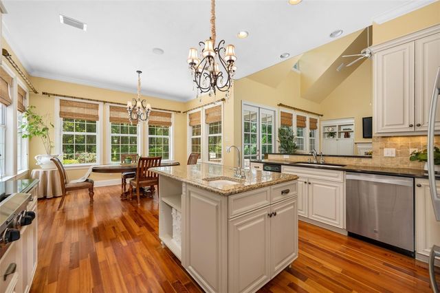 10005 SW 48TH PLACE, Gainesville, FL 32608