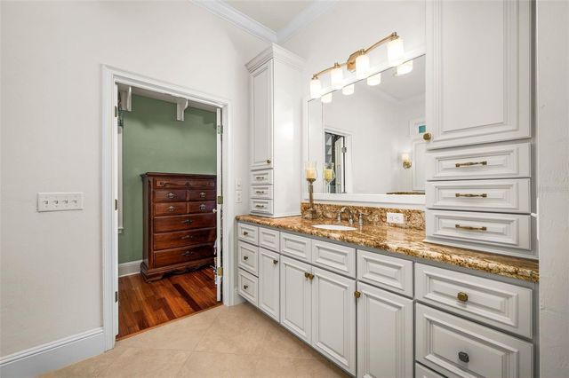 10005 SW 48TH PLACE, Gainesville, FL 32608