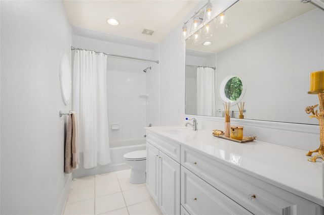 10005 SW 48TH PLACE, Gainesville, FL 32608