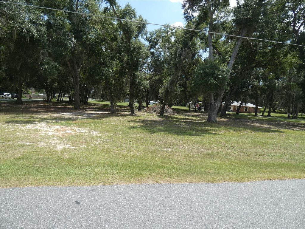 ILLINOIS STREET, Lady Lake, FL 32159