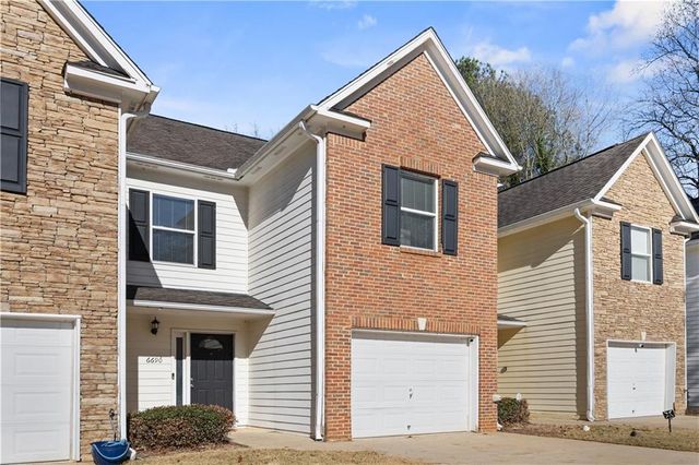 6690 Villa Court, Lithonia, GA 30038