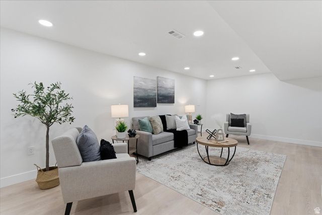 9886 S ANTIMONY LN, Sandy, UT 84094