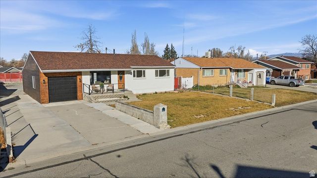 9886 S ANTIMONY LN, Sandy, UT 84094