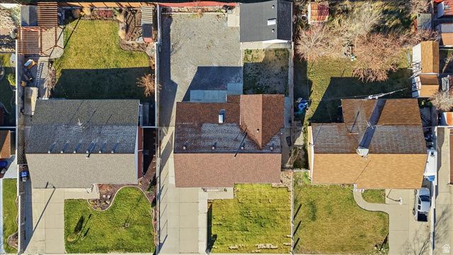 9886 S ANTIMONY LN, Sandy, UT 84094