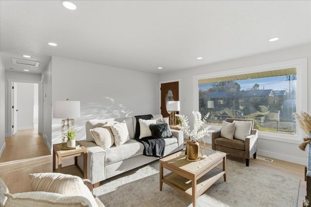 9886 S ANTIMONY LN, Sandy, UT 84094