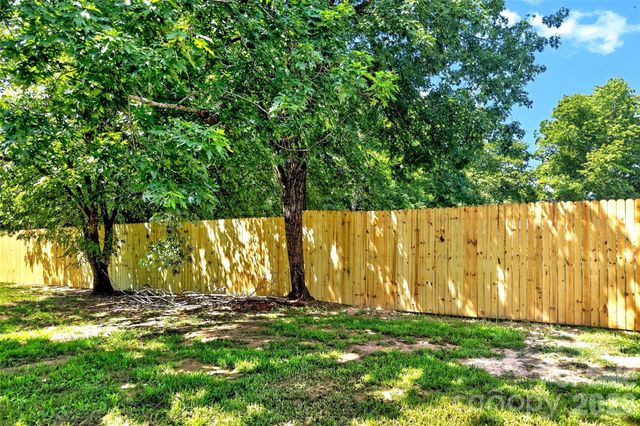 1652 Doggett Road, Forest City, NC 28043