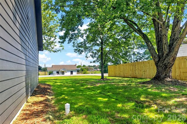 1652 Doggett Road, Forest City, NC 28043