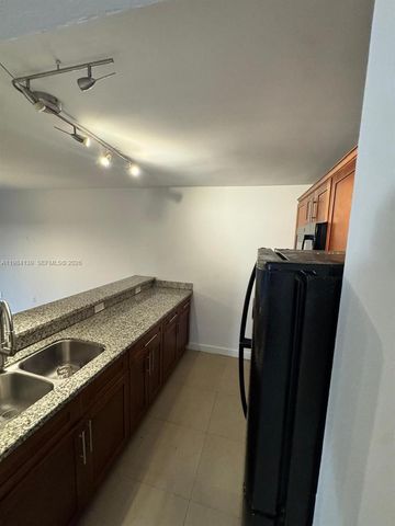 10700 SW 108th Ave C209, Miami, FL 33176