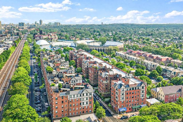 68-30 Burns Street C2, Forest Hills, NY 11375