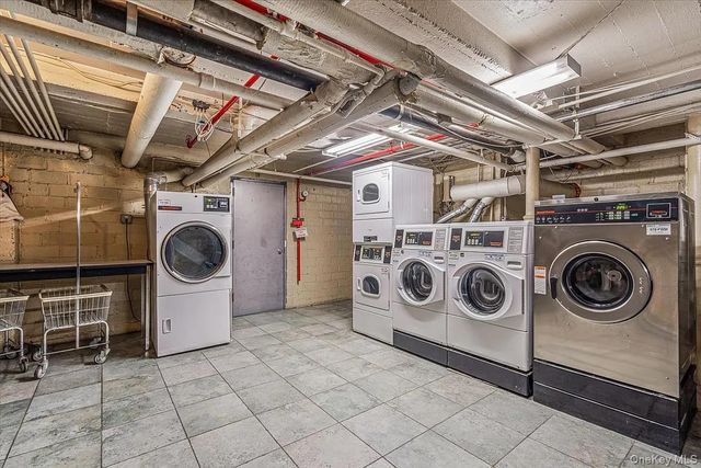 68-30 Burns Street C2, Forest Hills, NY 11375