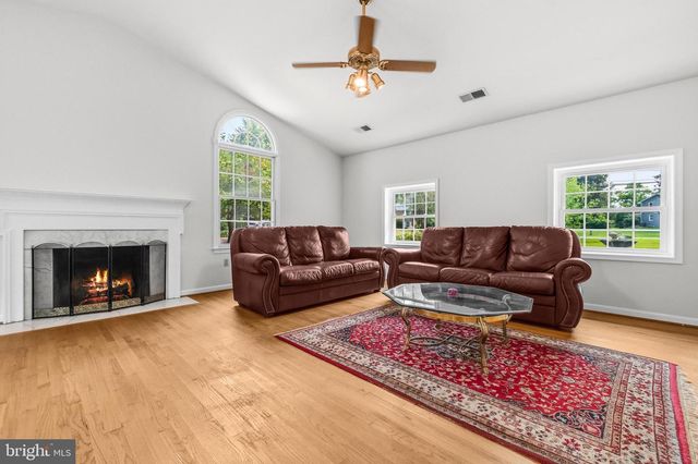 13508 GLEN MILL RD, Rockville, MD 20850
