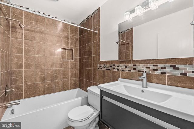 13508 GLEN MILL RD, Rockville, MD 20850