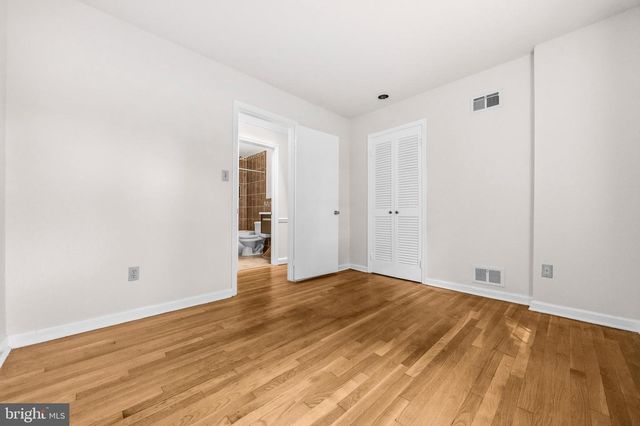 13508 GLEN MILL RD, Rockville, MD 20850