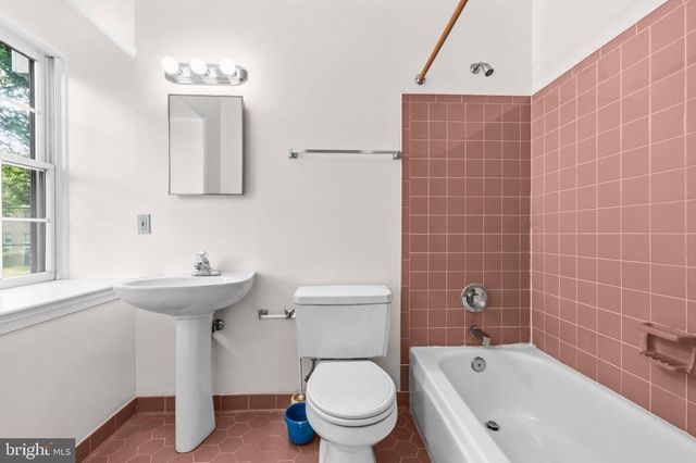 13508 GLEN MILL RD, Rockville, MD 20850