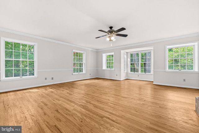 13508 GLEN MILL RD, Rockville, MD 20850
