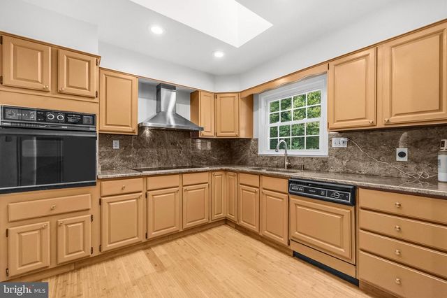 13508 GLEN MILL RD, Rockville, MD 20850