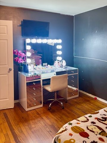 106 W 157th Street, Harvey, IL 60426