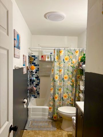 106 W 157th Street, Harvey, IL 60426