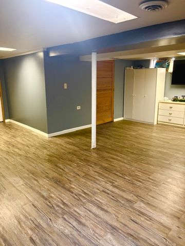 106 W 157th Street, Harvey, IL 60426