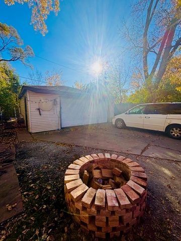 106 W 157th Street, Harvey, IL 60426