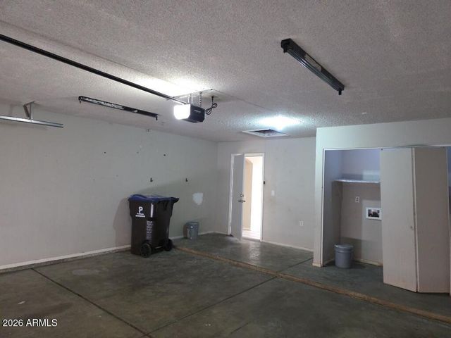 8703 W PUGET Avenue, Peoria, AZ 85345