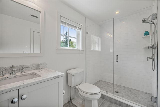 7 Bemis Rd, Wellesley, MA 02481