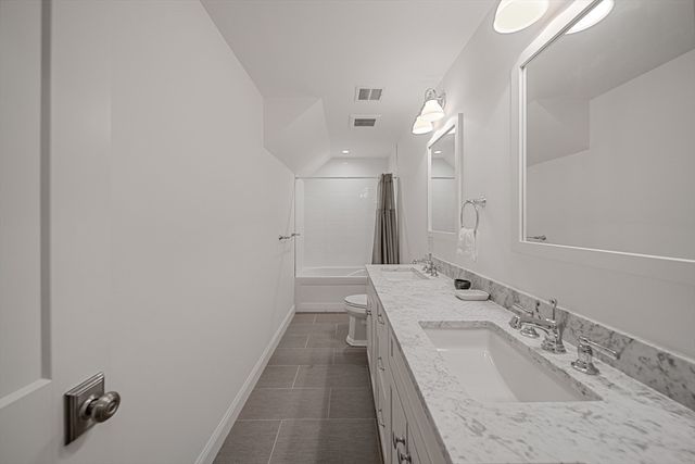 7 Bemis Rd, Wellesley, MA 02481