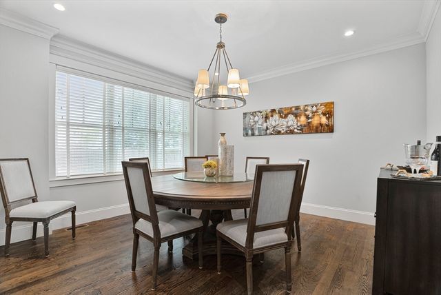 7 Bemis Rd, Wellesley, MA 02481