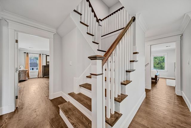 7 Bemis Rd, Wellesley, MA 02481