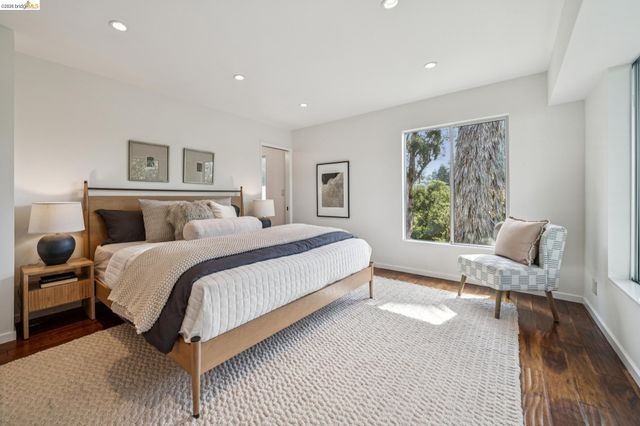 25 Ascot Court, Oakland, CA 94611