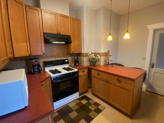 1117 E Illinois Ave, Spokane, WA 99207