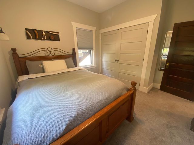 1117 E Illinois Ave, Spokane, WA 99207