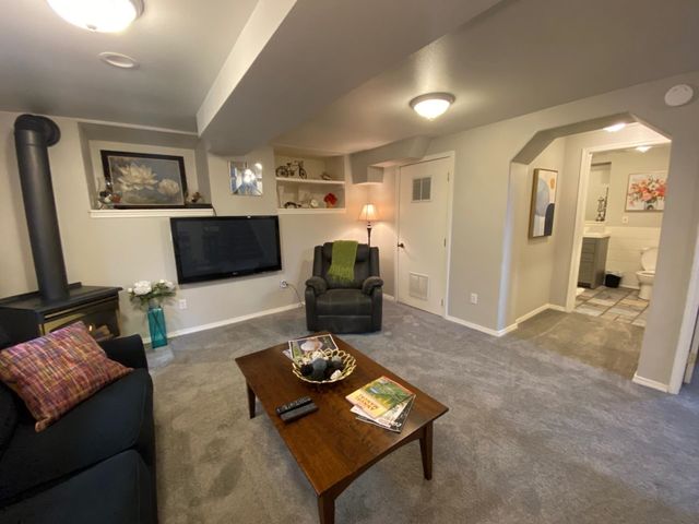 1117 E Illinois Ave, Spokane, WA 99207