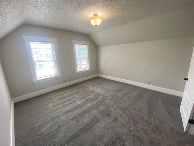 1117 E Illinois Ave, Spokane, WA 99207