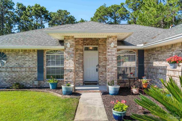 9518 Pouder Ln, Navarre, FL 32566