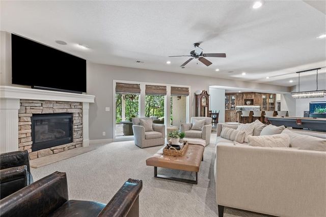 5635 Legler Street, Shawnee, KS 66217