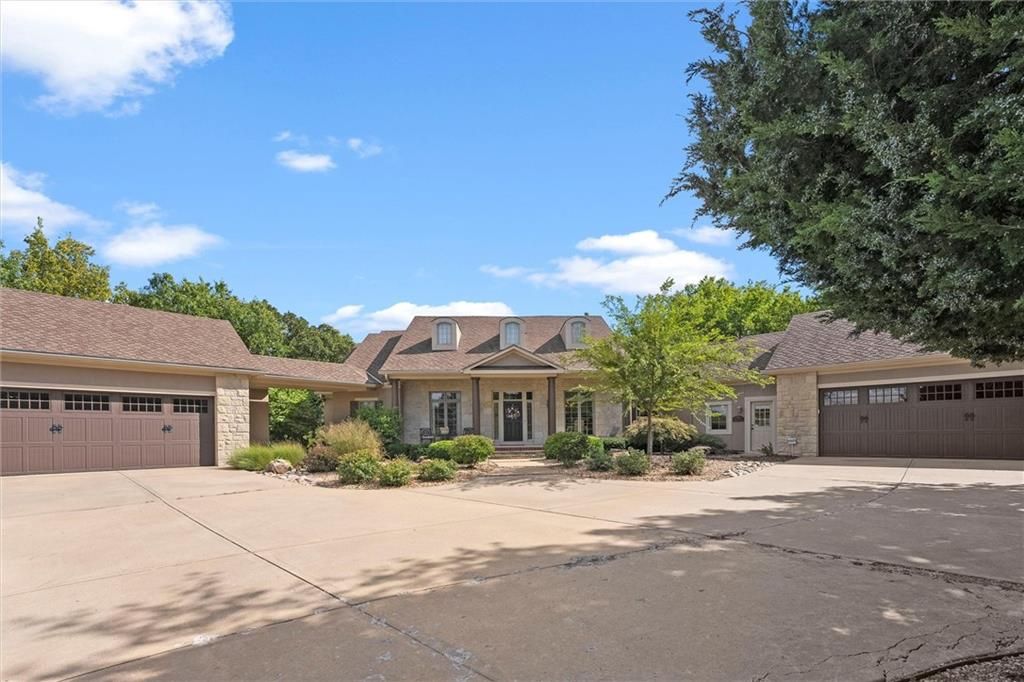 5635 Legler Street, Shawnee, KS 66217