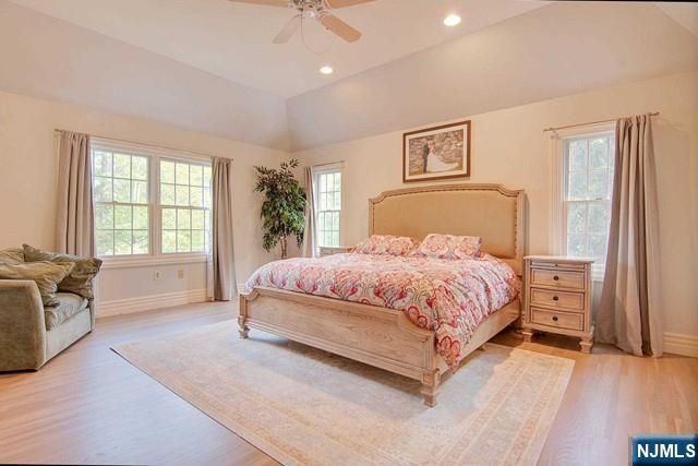 533 W Saddle River Road, Upper Saddle River, NJ 07458