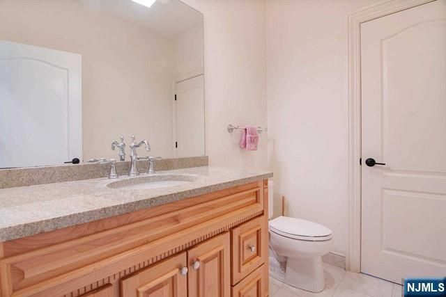 533 W Saddle River Road, Upper Saddle River, NJ 07458