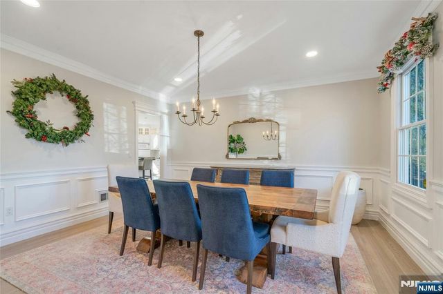 533 W Saddle River Road, Upper Saddle River, NJ 07458