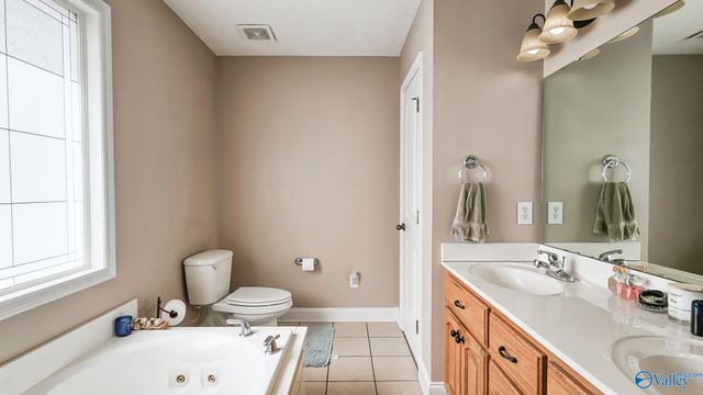 16235 Kyle Moran Drive, Athens, AL 35614