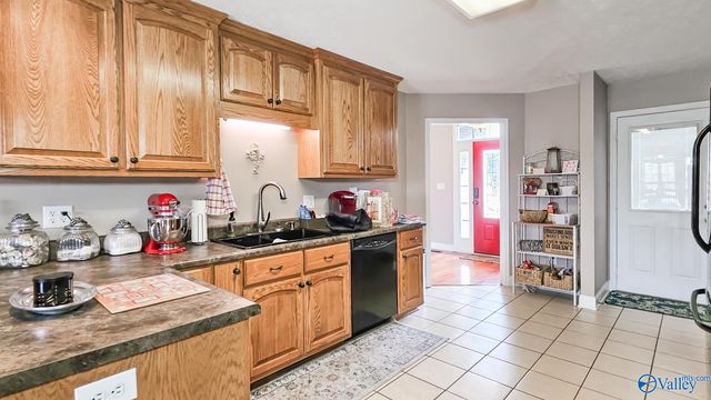 16235 Kyle Moran Drive, Athens, AL 35614